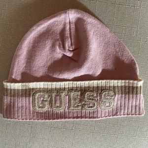 Guess 90s/2000s style beanie - pink/purple